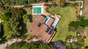 Se vende villa de 4 dormitorios en Guadalmina Baja