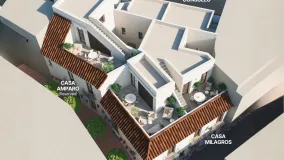Se vende adosado con 3 dormitorios en Estepona Casco Antiguo
