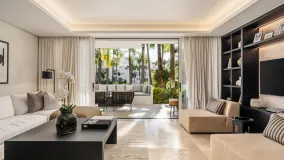Se vende apartamento con 3 dormitorios en Puente Romano