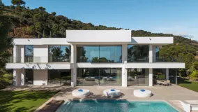 Villa in El Madroñal for sale