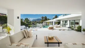 Comprar villa en El Paraiso