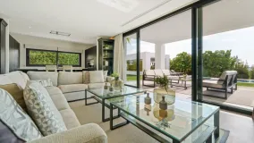 Villa con 6 dormitorios a la venta en La Quinta