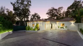 Se vende villa en La Cerquilla con 5 dormitorios