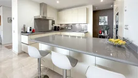 For sale apartment with 3 bedrooms in Imara