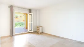 For sale Cumbres del Rodeo ground floor apartment