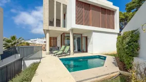 Marbella Golden Mile semi detached villa for sale