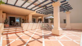 2 bedrooms Nueva Andalucia apartment for sale