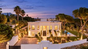 For sale 8 bedrooms villa in Benahavis