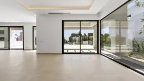 Villa en venta de 4 dormitorios en La Fuente