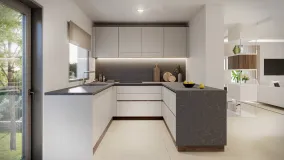 For sale Los Naranjos Hill Club villa with 5 bedrooms