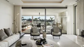 Ground floor duplex with 5 bedrooms for sale in Marbella City