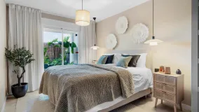 For sale Jardines de Andalucia apartment with 4 bedrooms