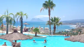Comprar apartamento planta baja en Bahia de las Rocas con 2 dormitorios