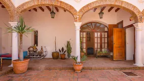 For sale finca in Manilva Pueblo with 4 bedrooms