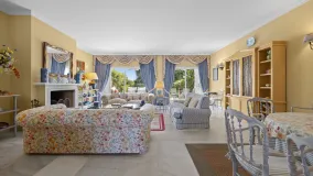 Town house in Las Jacarandas for sale