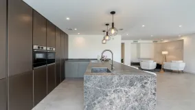 4 bedrooms house in Elviria for sale