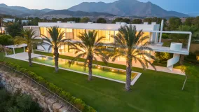 Comprar villa de 5 dormitorios en Finca Cortesin