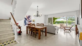 Town house for sale in Costabella with 3 bedrooms
