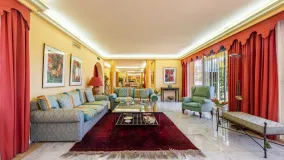 Villa for sale in Atalaya Golf