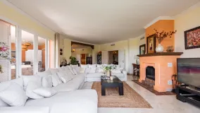 Comprar villa de 5 dormitorios en La Perla de la Bahía
