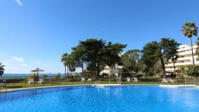 For sale apartment with 4 bedrooms in Los Granados Playa