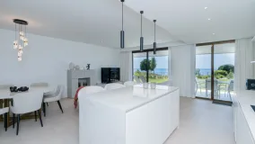 For sale ground floor apartment in Camarate Golf