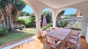 Se vende villa en Arroyo Vaquero