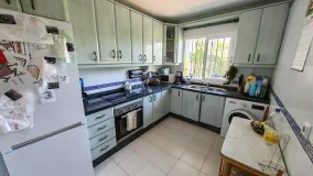 Town house for sale in Guadalobon