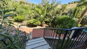 Town house for sale in Guadalobon