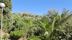 Town house for sale in Guadalobon