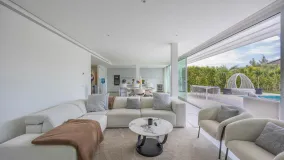 Town house in La Finca for sale