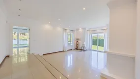 6 bedrooms Zona B villa for sale