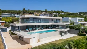 For sale Zona M villa with 5 bedrooms