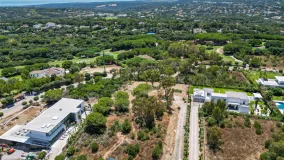 Plot for sale in Zona L