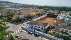 For sale villa with 5 bedrooms in Cala de Mijas