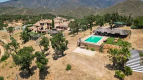 Villa for sale in La Mairena