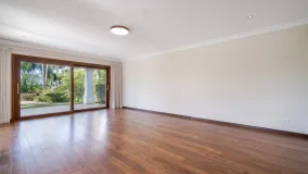 Lomas de Magna Marbella, villa en venta de 4 dormitorios