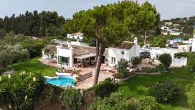 Buy Guadalmina Alta 3 bedrooms villa