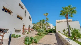 Ground floor apartment for sale in Lomas de los Monteros