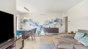 For sale ground floor apartment in Los Capanes del Golf