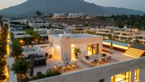 Atico duplex en venta con 4 dormitorios en Epic Marbella