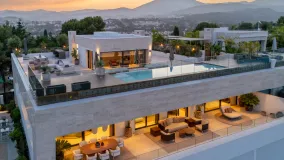 Atico duplex en venta con 4 dormitorios en Epic Marbella