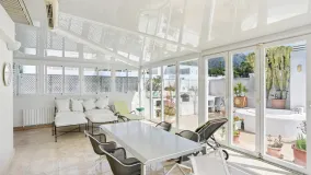 Atico duplex en venta con 3 dormitorios en Marbella Real