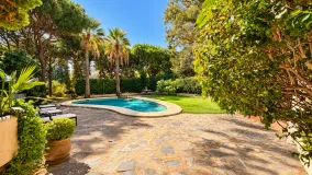 For sale house in Calahonda with 7 bedrooms
