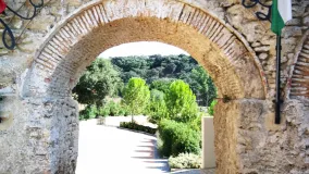 Setenil de las Bodegas, finca con 6 dormitorios en venta