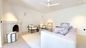 Buy 2 bedrooms apartment in Benalmadena Costa