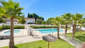 Apartment for sale in Elviria with 3 bedrooms