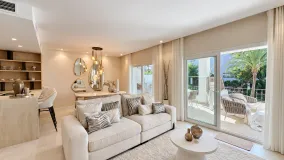 Buy duplex penthouse in Aloha Gardens
