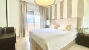 Se vende duplex con 3 dormitorios en Santa Maria Golf