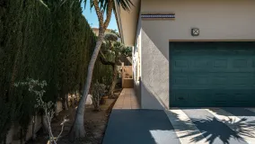 5 bedrooms chalet for sale in Alhaurin de la Torre